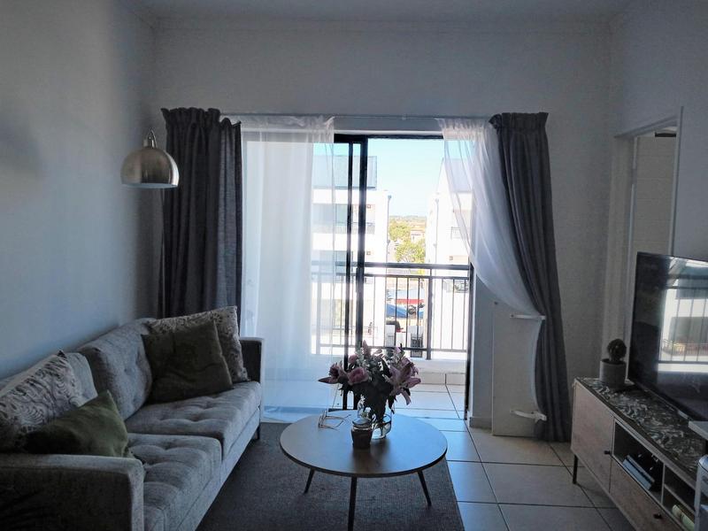 1 Bedroom Property for Sale in Sandown Western Cape